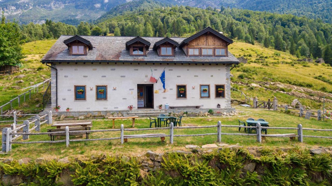 Rifugio Parpinasca Hostel Trontano Kültér fotó