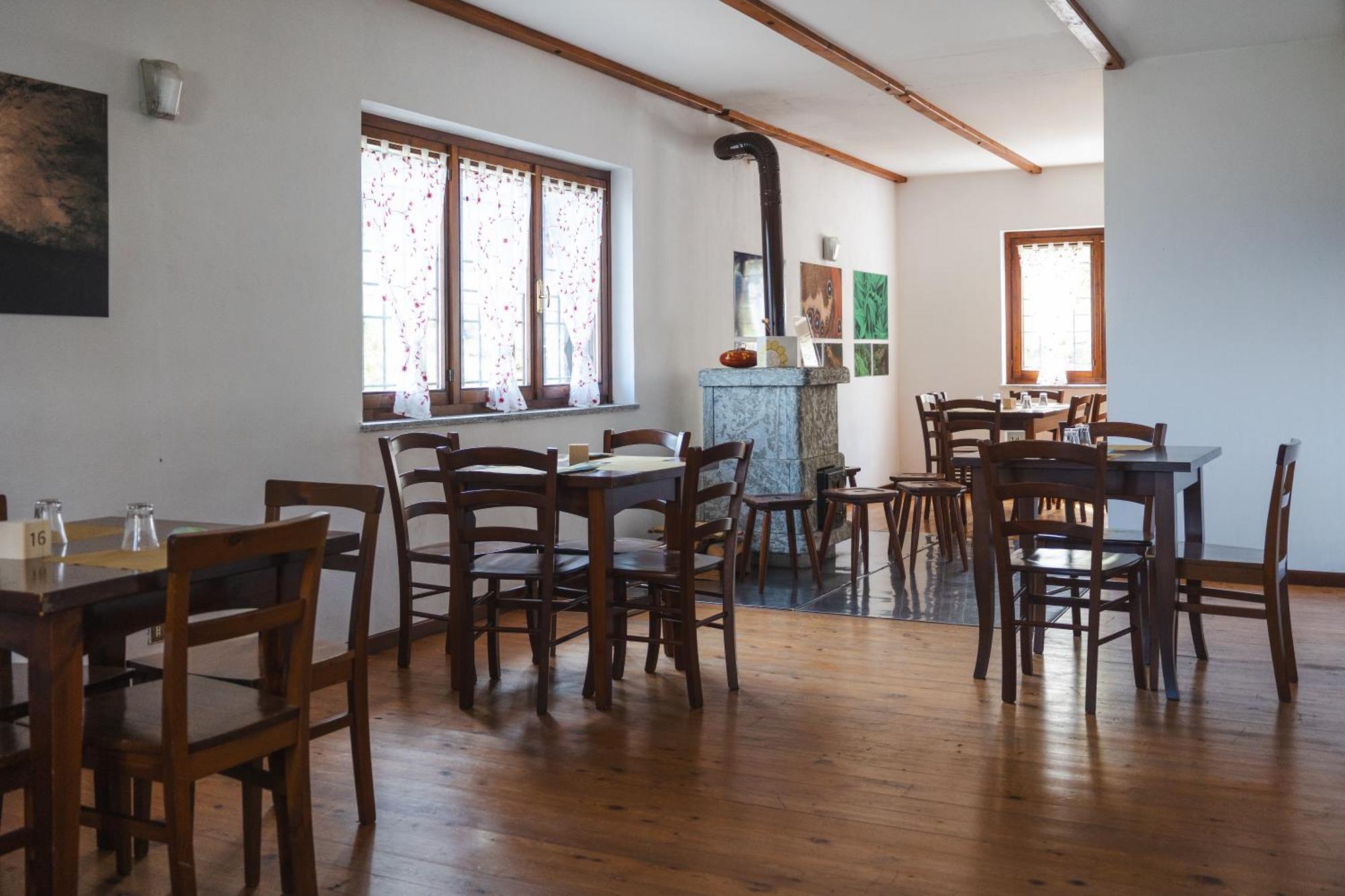 Rifugio Parpinasca Hostel Trontano Kültér fotó